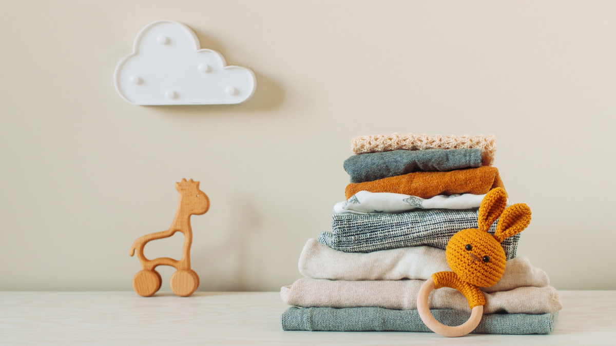 8 NICU & Preemie Clothing Tips